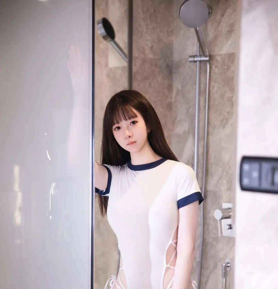 林悠悠 清新邻家少女自然窗边 温柔私房摄影作品