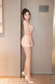 金小依 (4) 金小依 粉色蕾丝短裙 甜美曲线私房 老猫2026最新作品